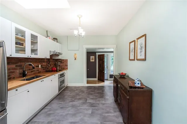 Additional property image - 205 WENTWORTH St
