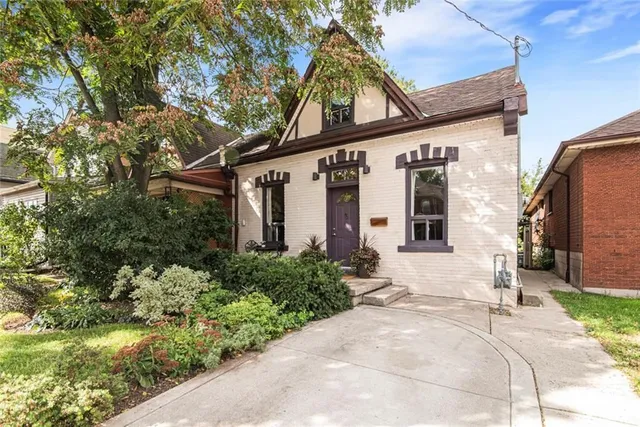 Additional property image - 205 WENTWORTH St