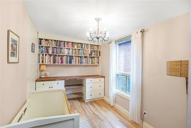 Additional property image - 205 WENTWORTH St