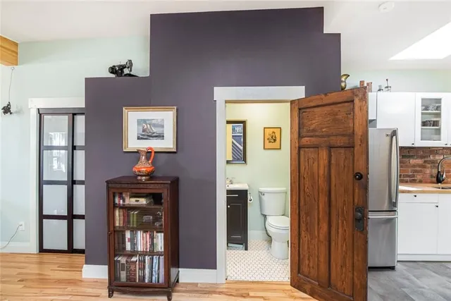 Additional property image - 205 WENTWORTH St