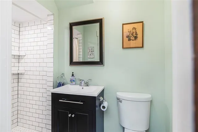 Additional property image - 205 WENTWORTH St