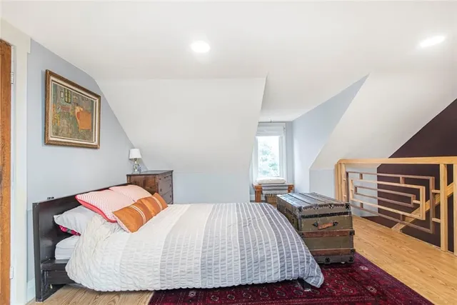 Additional property image - 205 WENTWORTH St