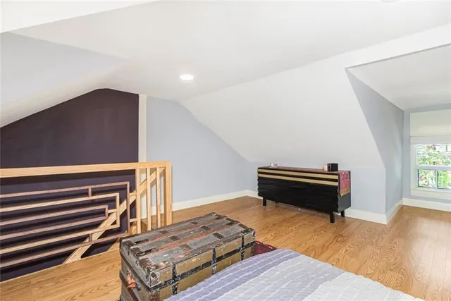 Additional property image - 205 WENTWORTH St