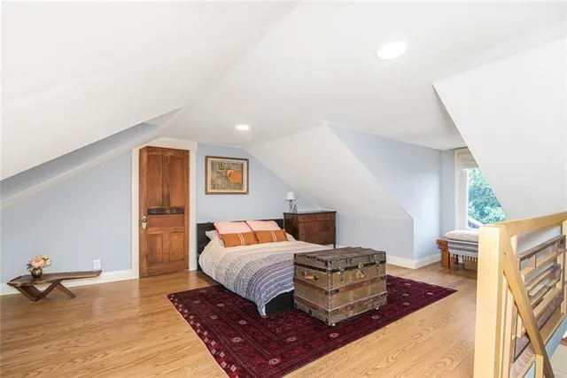 Additional property image - 205 WENTWORTH St