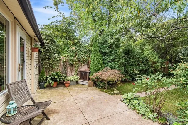 Additional property image - 205 WENTWORTH St