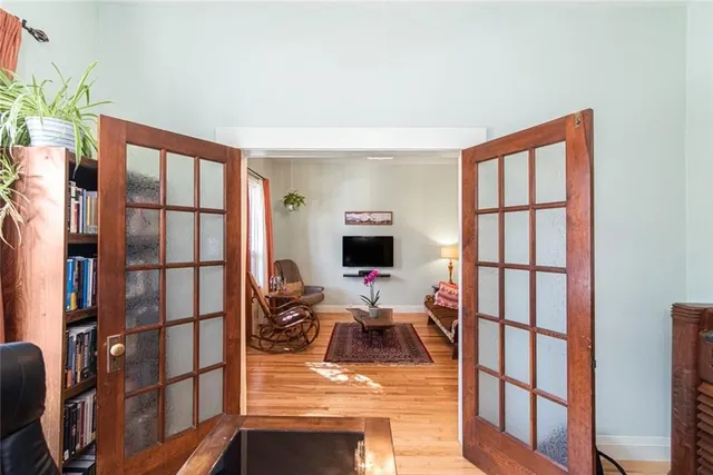 Additional property image - 205 WENTWORTH St