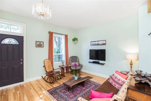 Additional property image - 205 WENTWORTH St