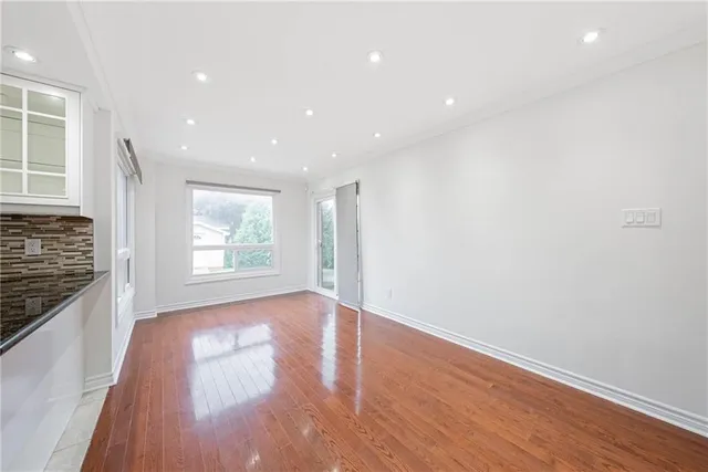 Additional property image - 494 DICENZO Dr