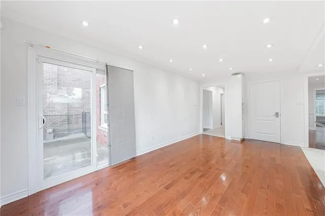 Additional property image - 494 DICENZO Dr
