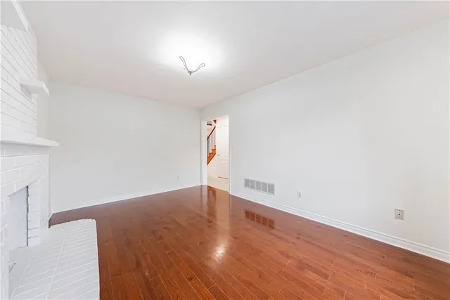 Additional property image - 494 DICENZO Dr