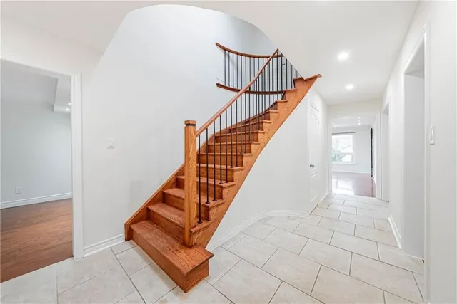 Additional property image - 494 DICENZO Dr