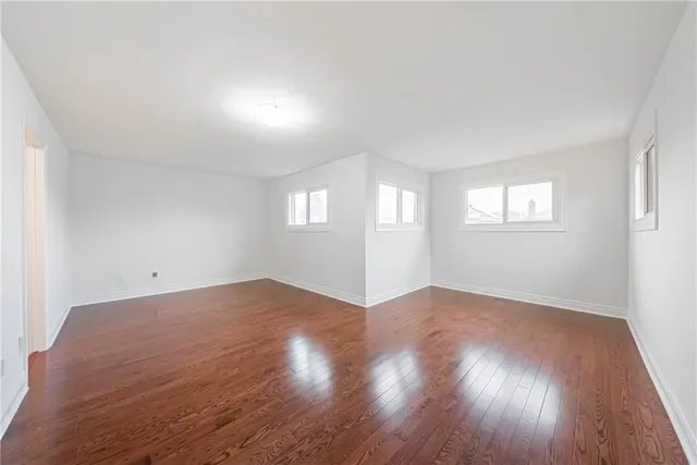 Additional property image - 494 DICENZO Dr