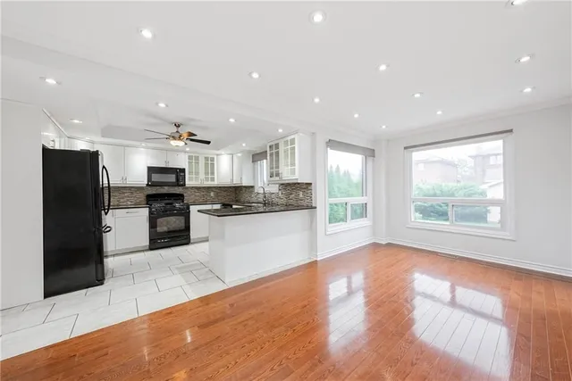 Additional property image - 494 DICENZO Dr
