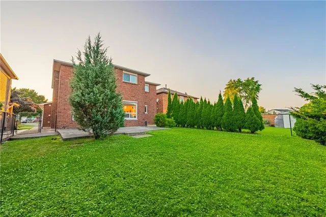 Additional property image - 494 DICENZO Dr