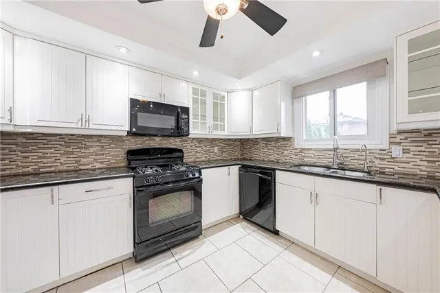 Additional property image - 494 DICENZO Dr