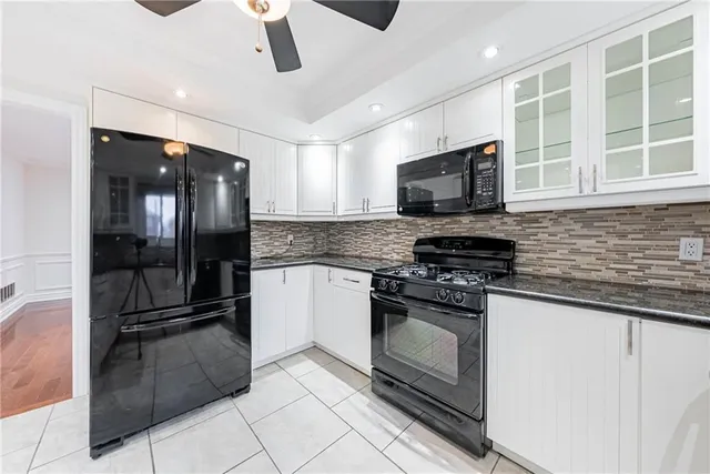 Additional property image - 494 DICENZO Dr