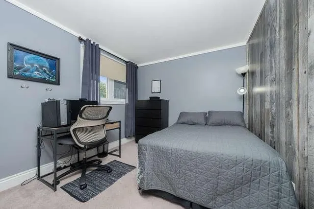 Additional property image - 1523 RUSHOLME Cres