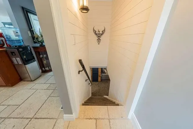 Additional property image - 1523 RUSHOLME Cres