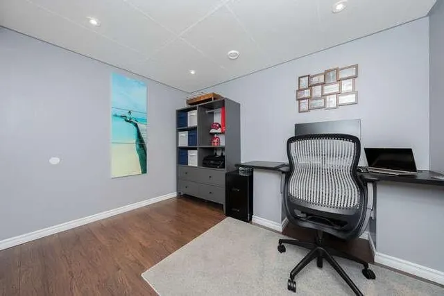 Additional property image - 1523 RUSHOLME Cres