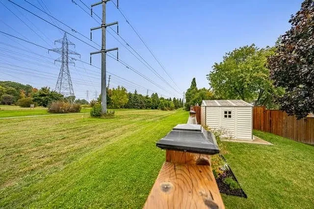 Additional property image - 1523 RUSHOLME Cres