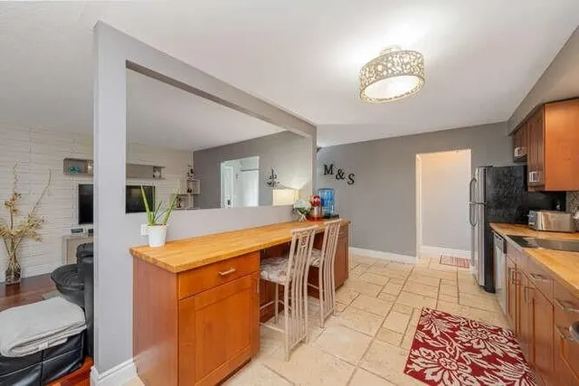Additional property image - 1523 RUSHOLME Cres