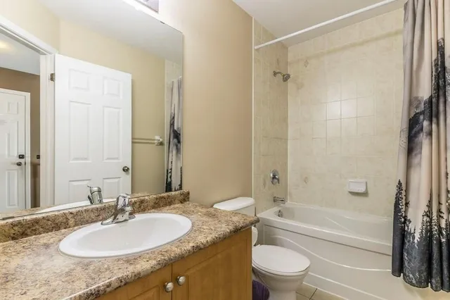 Additional image 17 of 16 NEWPORT Cres