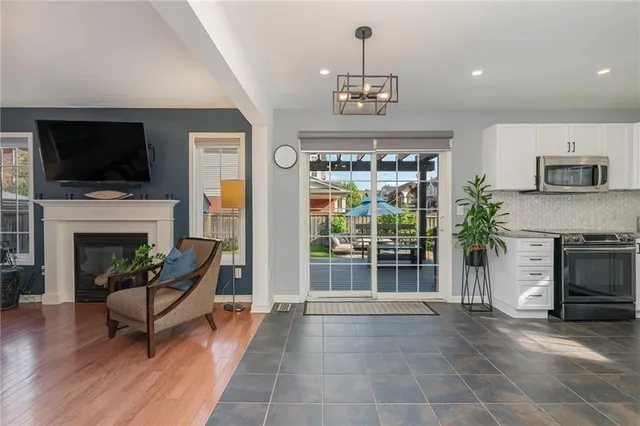 Additional property image - 3247 STEEPLECHASE Dr