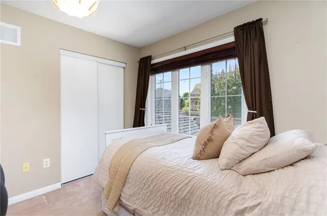Additional property image - 3247 STEEPLECHASE Dr