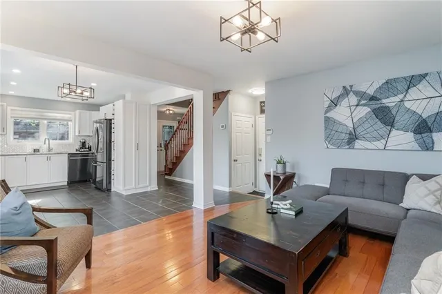 Additional property image - 3247 STEEPLECHASE Dr