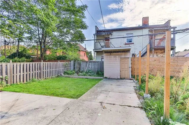 Additional property image - 16 WILLIAM St