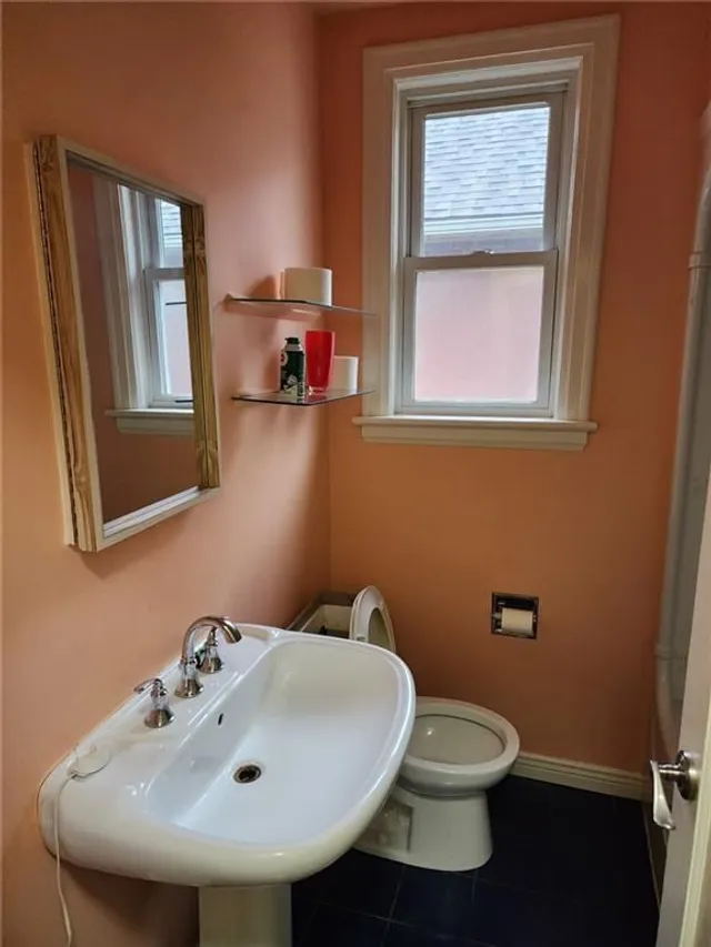 Additional property image - 6 UPLANDS Ave