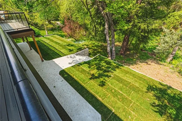 Additional property image - 829 FOREST GLEN Ave