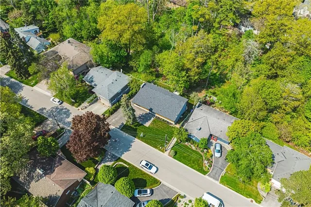 Additional property image - 829 FOREST GLEN Ave