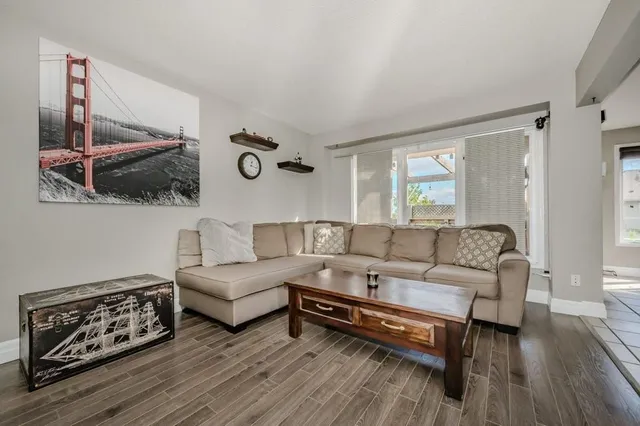 Additional property image - 3 REISTVIEW St