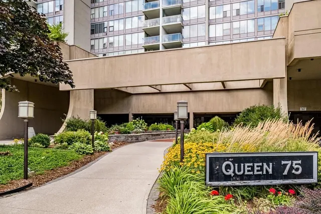 Additional property image - 75 QUEEN St Unit 507