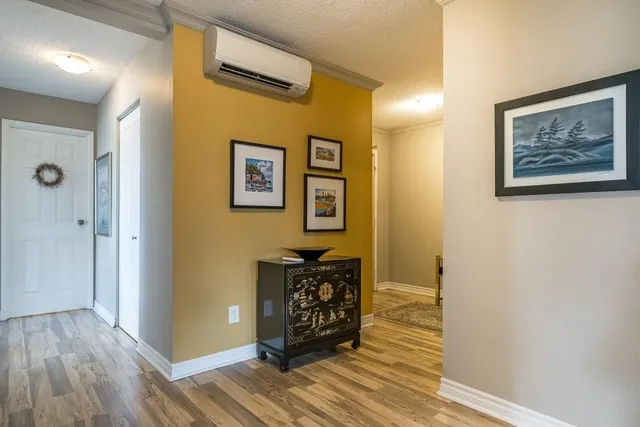 Additional property image - 75 QUEEN St Unit 507
