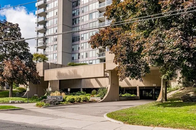 Additional property image - 75 QUEEN St Unit 507
