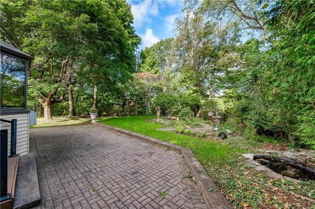 Additional property image - 38 OSLER Dr