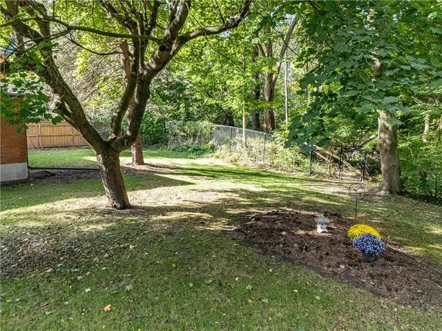 Additional property image - 38 OSLER Dr