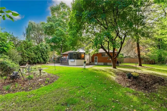 Additional property image - 38 OSLER Dr