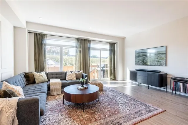 Additional property image - 27 RACHEL Dr Unit 15