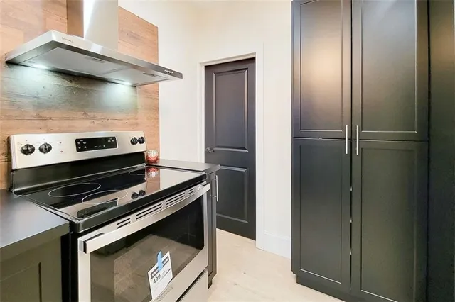 Additional property image - 49 CARRICK Ave