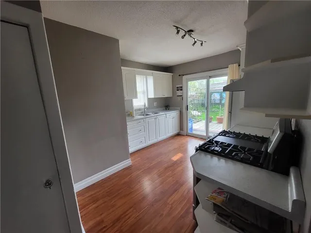 Additional property image - 321 CHARLTON Ave