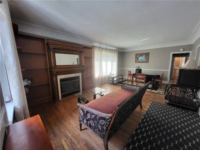Additional property image - 321 CHARLTON Ave