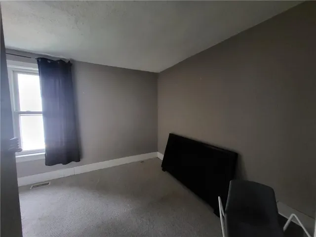 Additional property image - 321 CHARLTON Ave