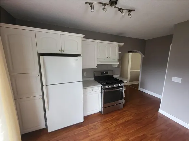 Additional property image - 321 CHARLTON Ave
