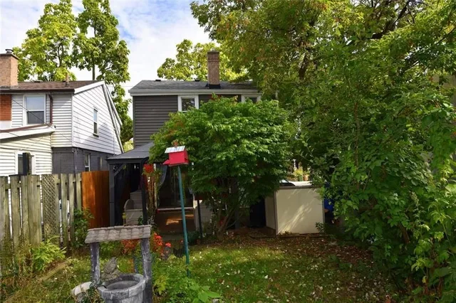 Additional property image - 2 WATT Ave