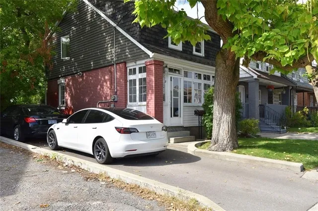 Additional property image - 2 WATT Ave