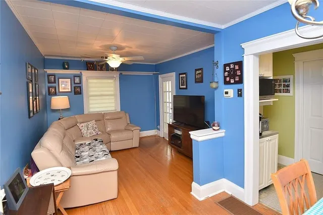Additional property image - 2 WATT Ave