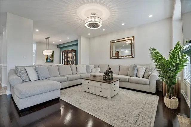 Additional property image - 575 STONEHENGE Dr